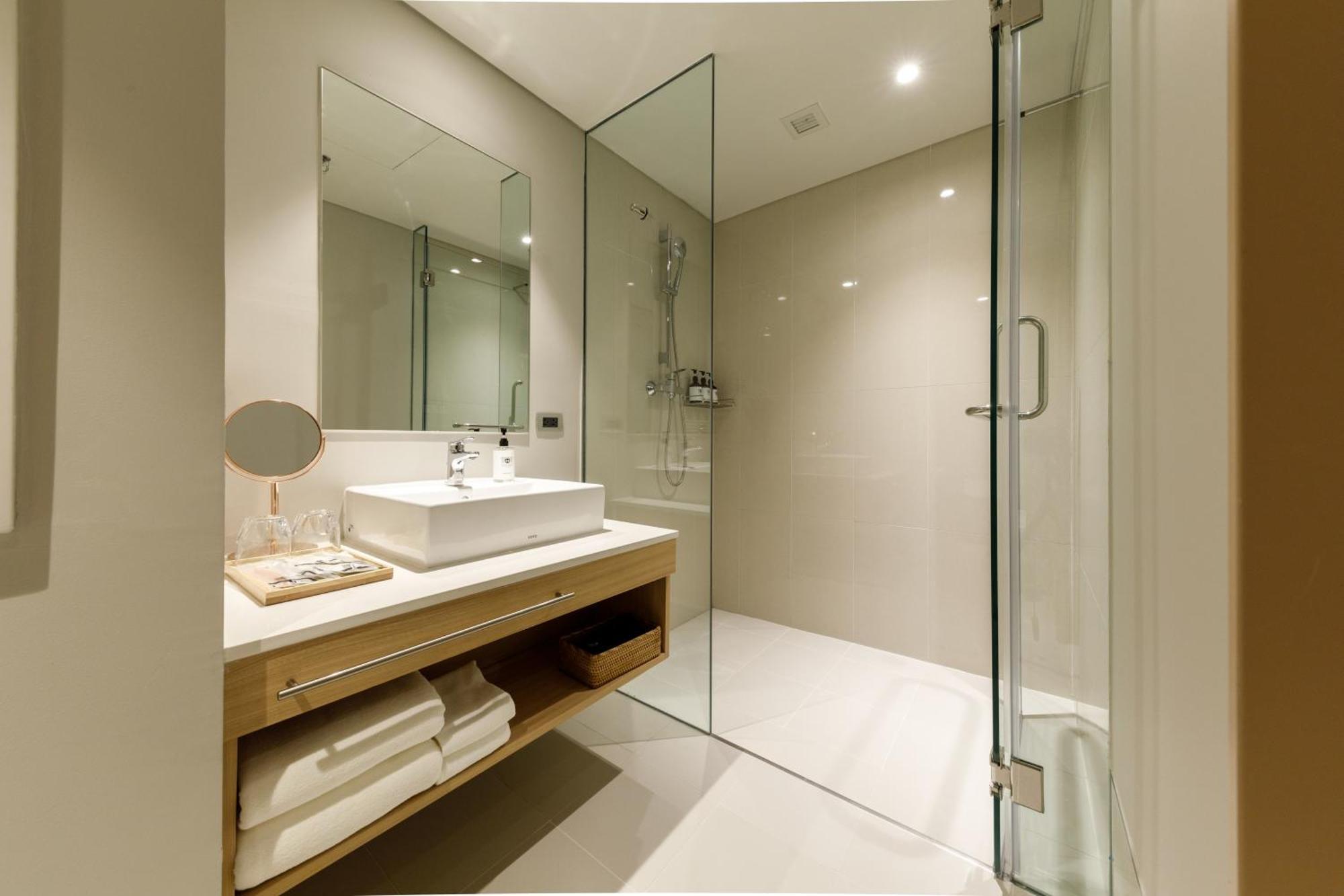 Nishitetsu Hotel Croom Bangkok Silom Экстерьер фото