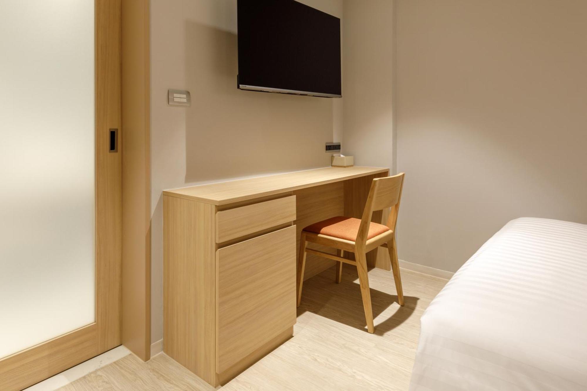 Nishitetsu Hotel Croom Bangkok Silom Экстерьер фото